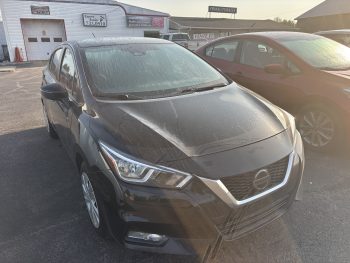 2021 nissan versa