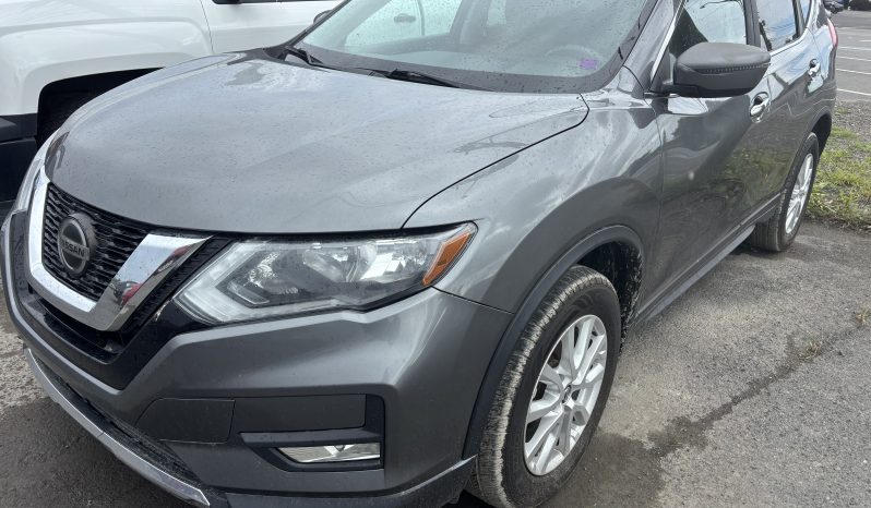 
								2019 Nissan Rogue full									